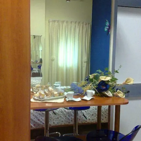 فندق مبيت وإفطار Oasi بينيفنتو